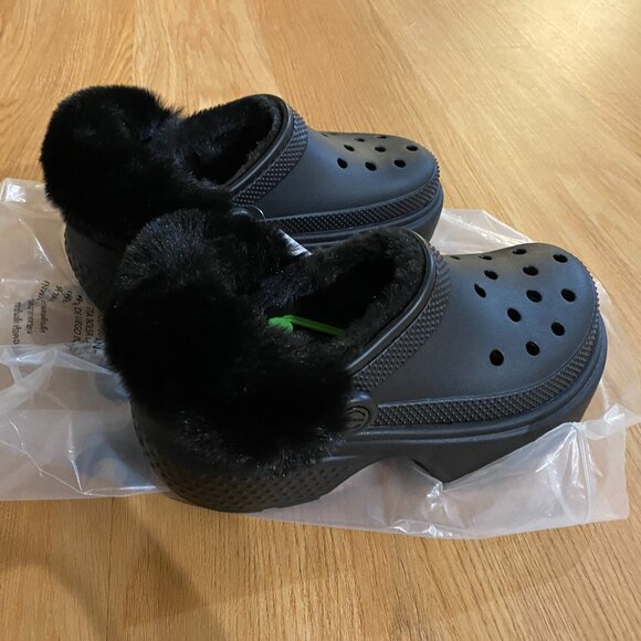 NWT Crocs Stomp Fur Lined Clog - Picture 1 of 4
